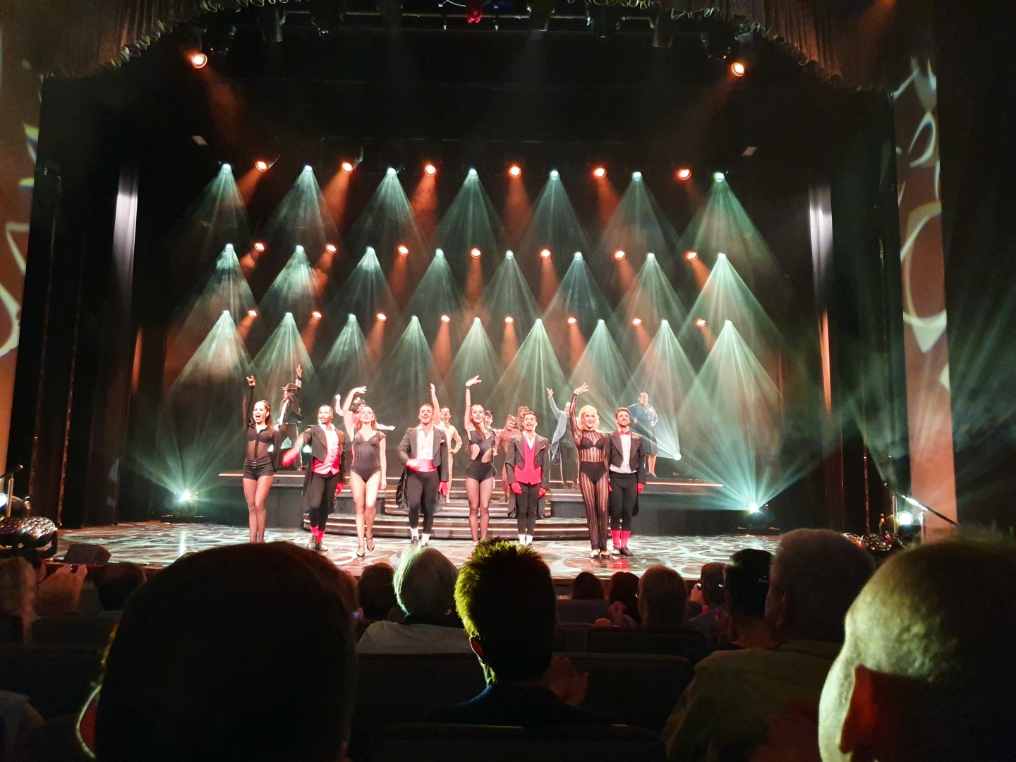 Abendshow an Bord -